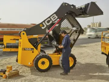 Minicarregadeira 700 kg JCB 155