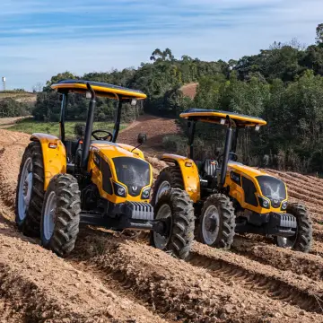 Trator 67 cv 4x4 Valtra A62s